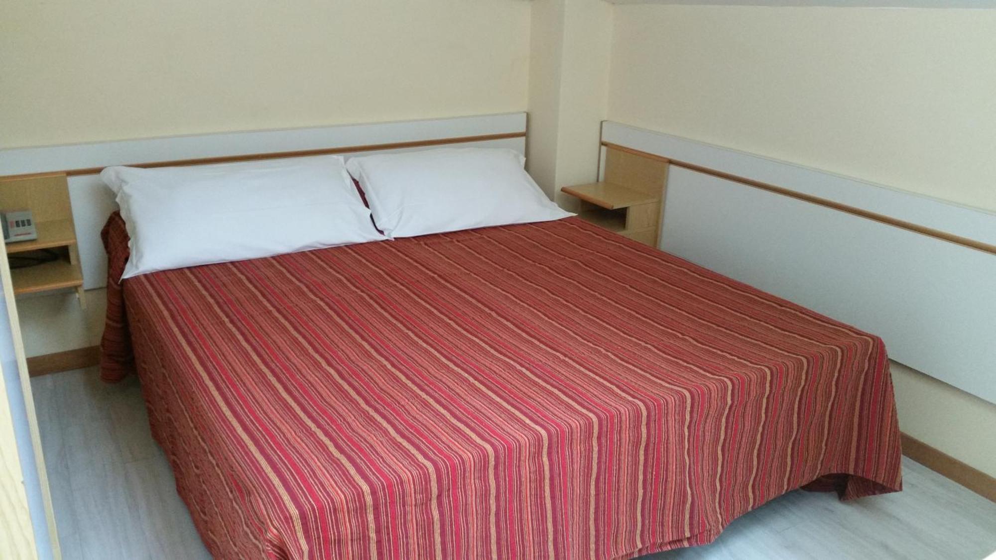 Hotel Tosi Riccione Szoba fotó