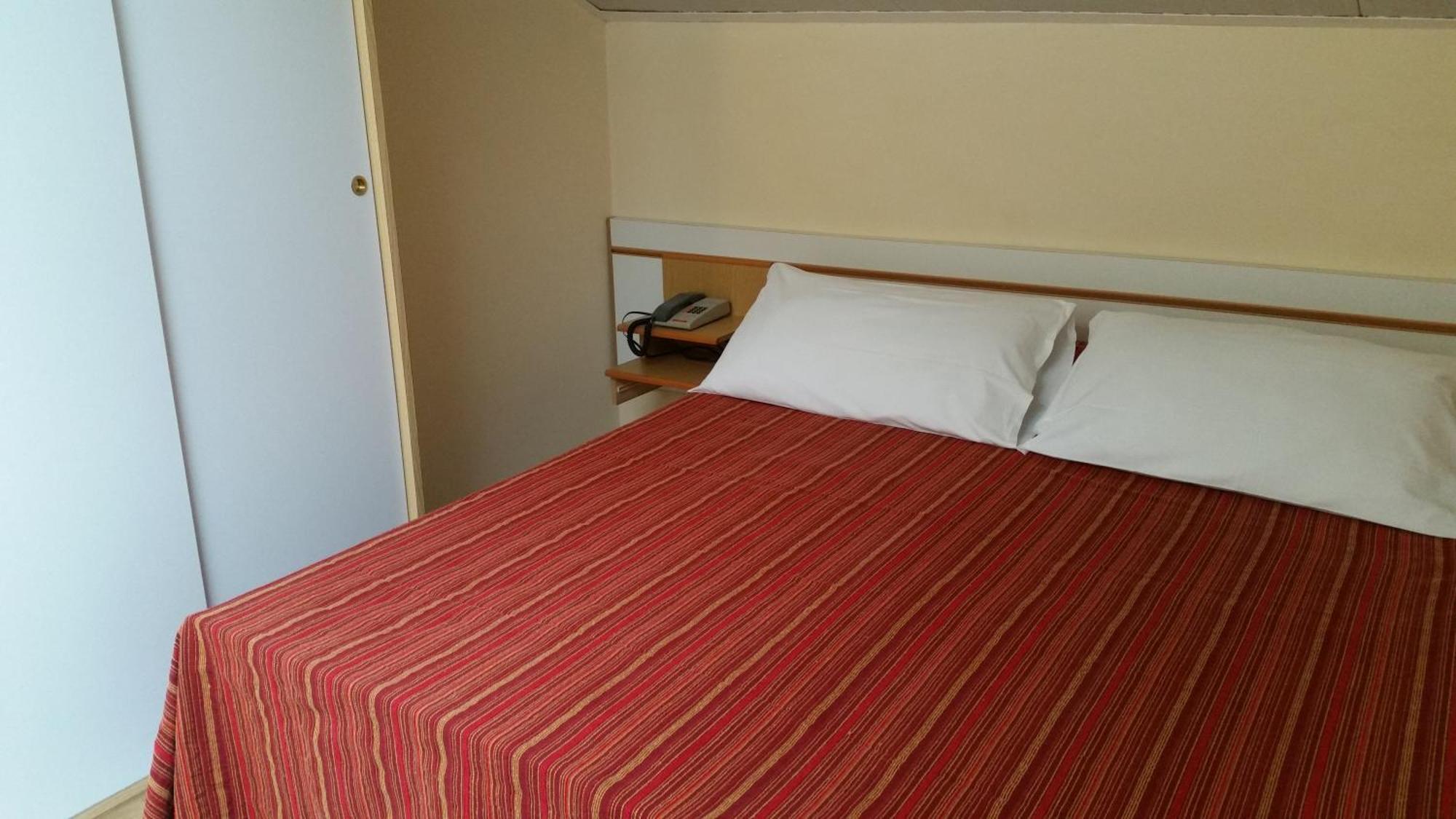 Hotel Tosi Riccione Kültér fotó