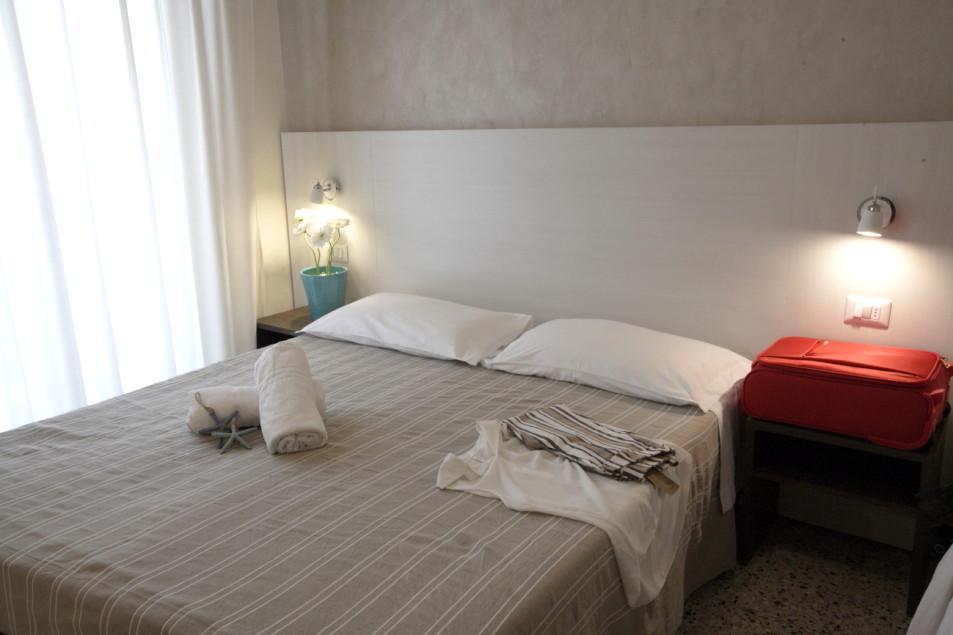 Hotel Tosi Riccione Kültér fotó